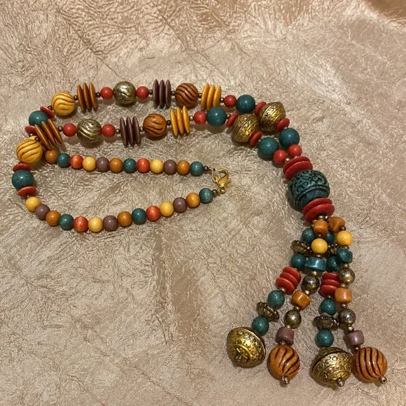 Beaded Necklace - Picture 2 of 5